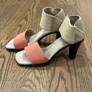 *NEVER WORN* Women's Ankle Strap Cocktail heels